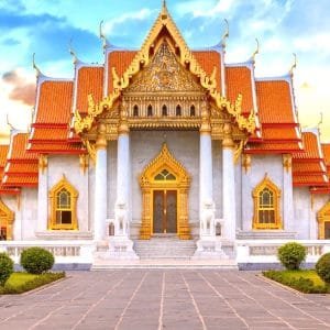 Beautiful Buddhist Temple in Bangkok